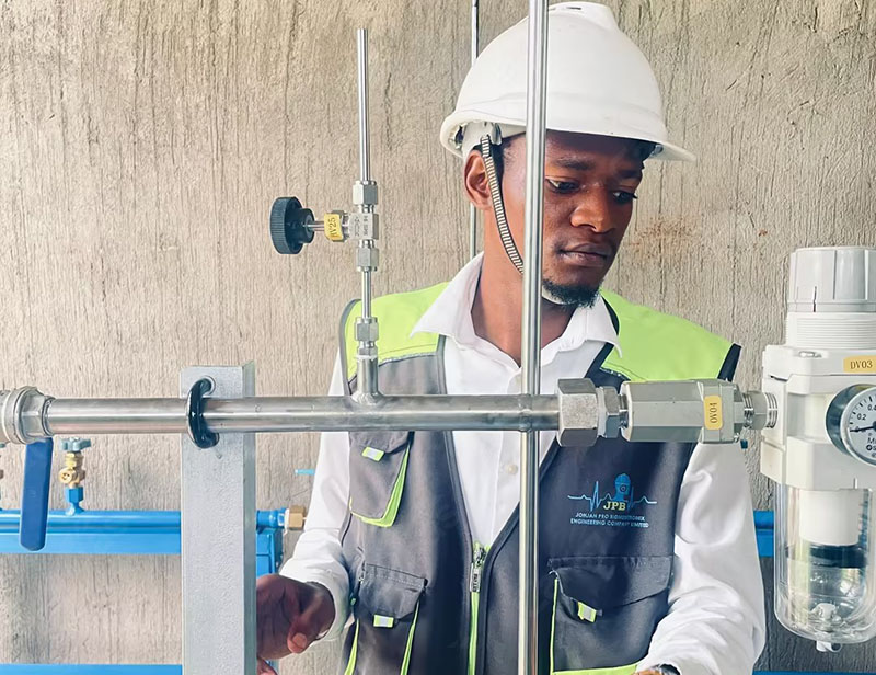 Medical PSA oxygen generator project for a hospital (Uganda)